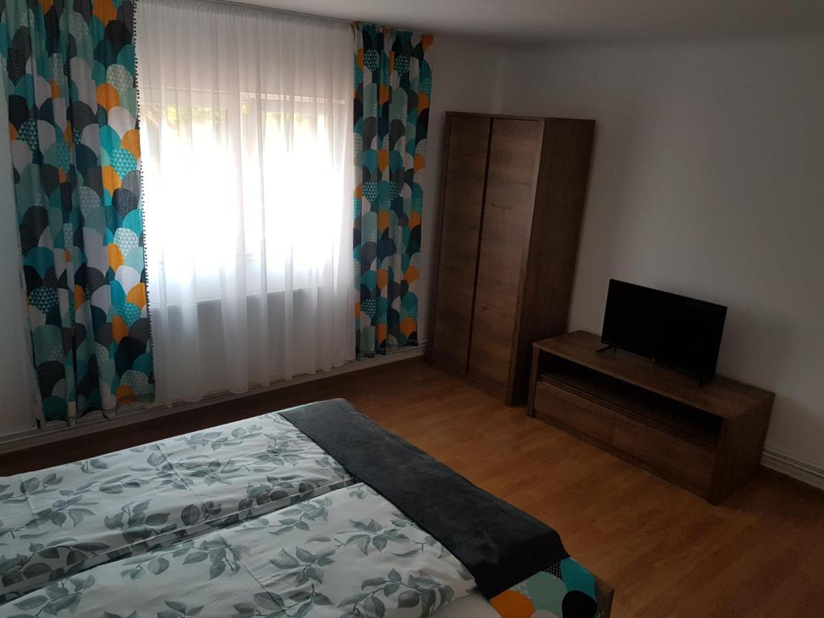 Smile Apartments Сігішоара Екстер'єр фото