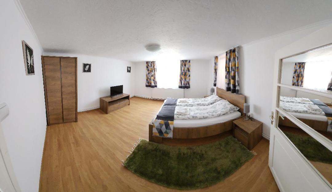 Smile Apartments Сігішоара Екстер'єр фото