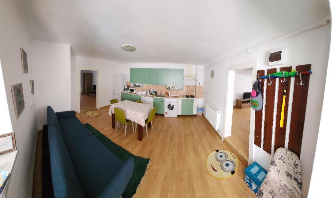 Smile Apartments Сігішоара Екстер'єр фото